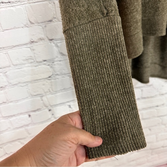 Oversized Sweater Women size Large Olive Green Turtleneck Hi Low hem Loose Fit - Picture 7 of 12